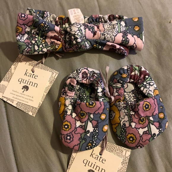 kate quinn Other - Kate Quinn bootie and headband